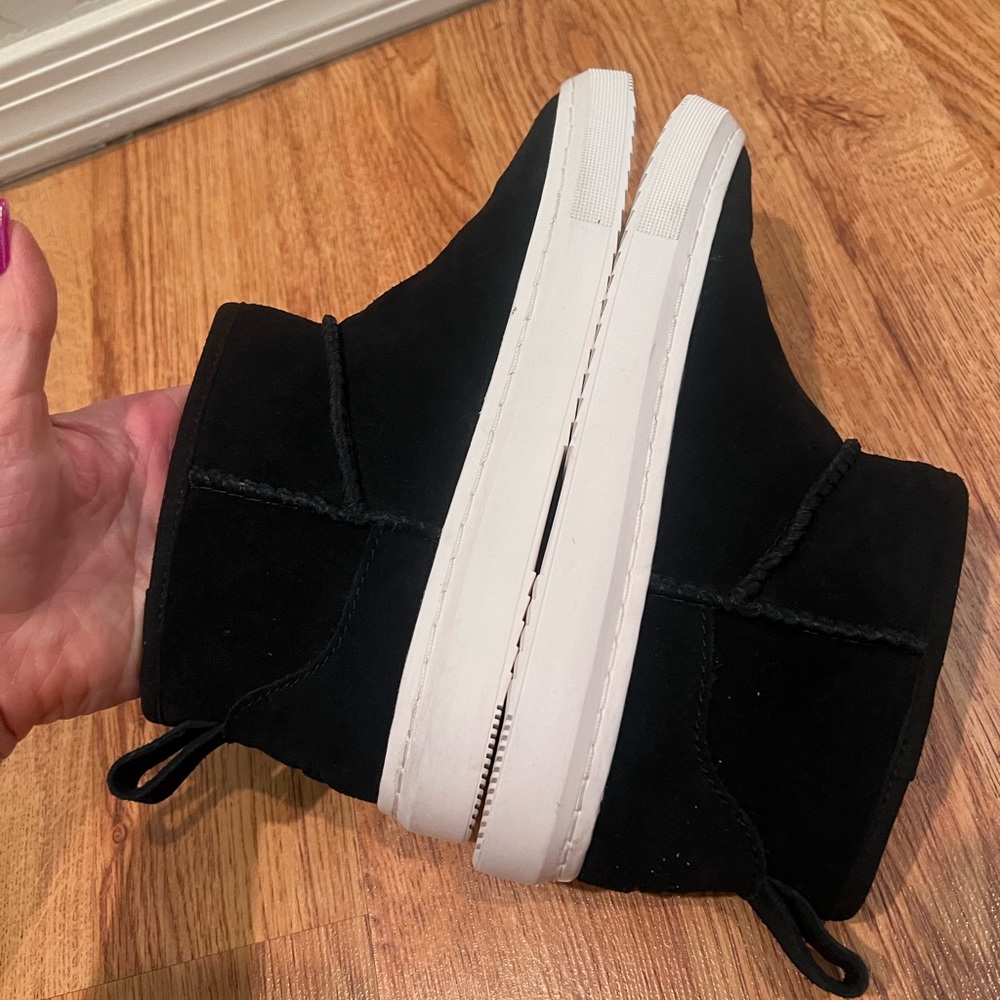 UGG Alameda Mini Suede Boots - Picture 7 of 11